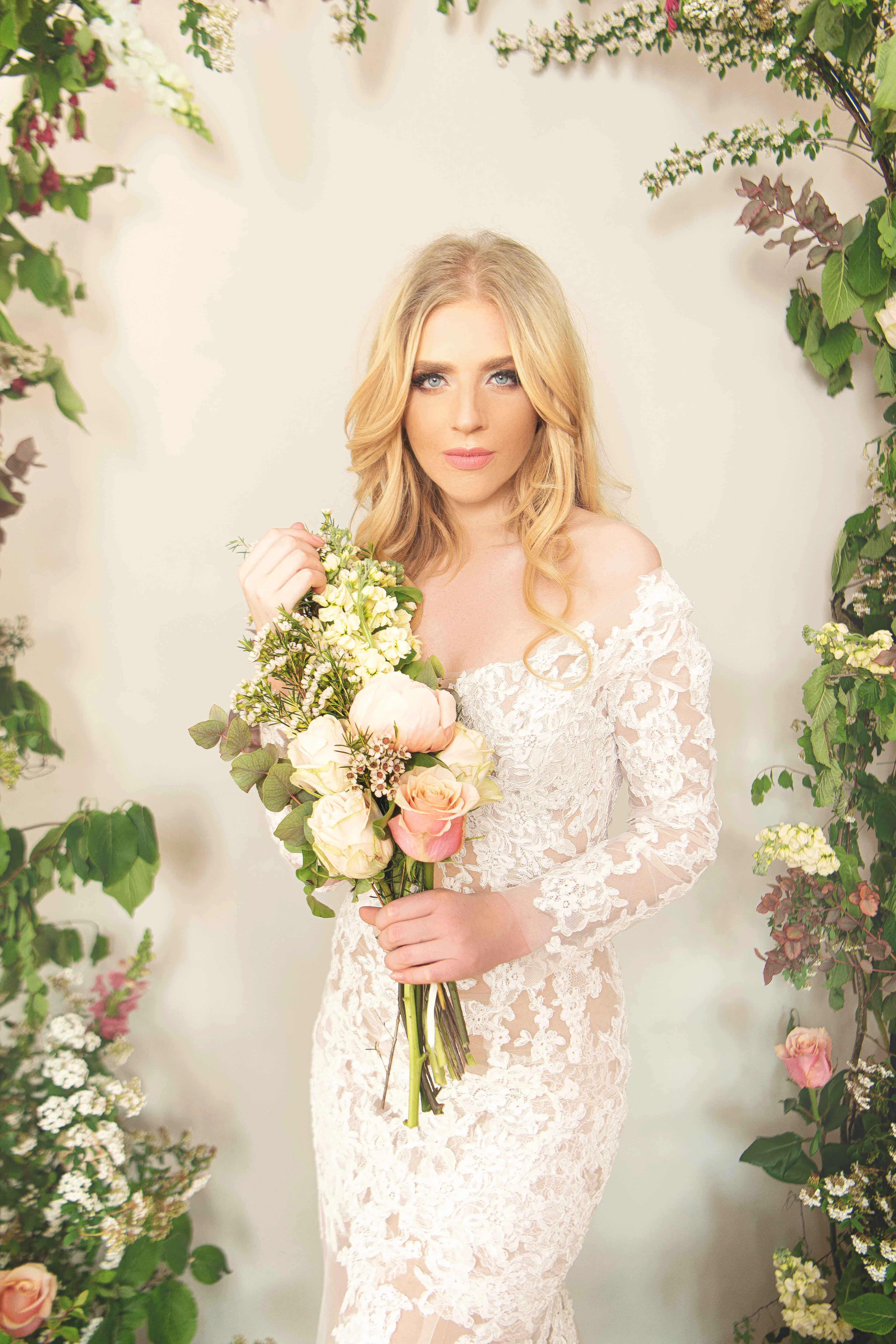Florales Styling für den Editorial-Einsatz